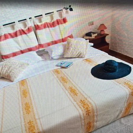 Hotel S'obreschida 2*