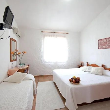 Hotel S'obreschida 2*