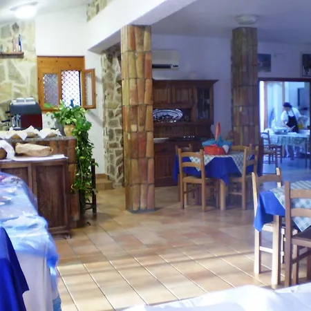 Hotel S'obreschida 2*